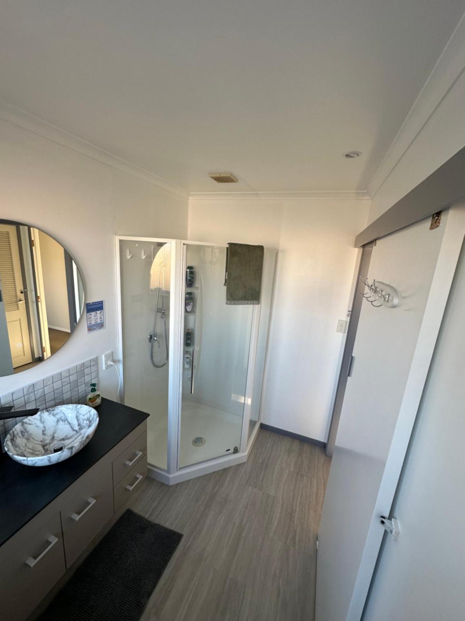 Glamis Ave Shared Home B&B New Plymouth Ngoại thất bức ảnh