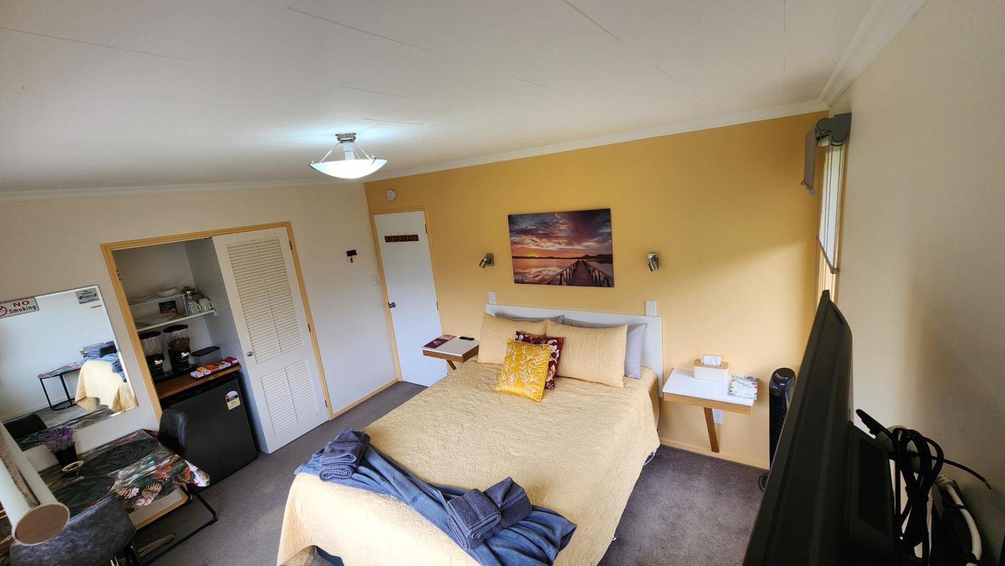 Glamis Ave Shared Home B&B New Plymouth Ngoại thất bức ảnh